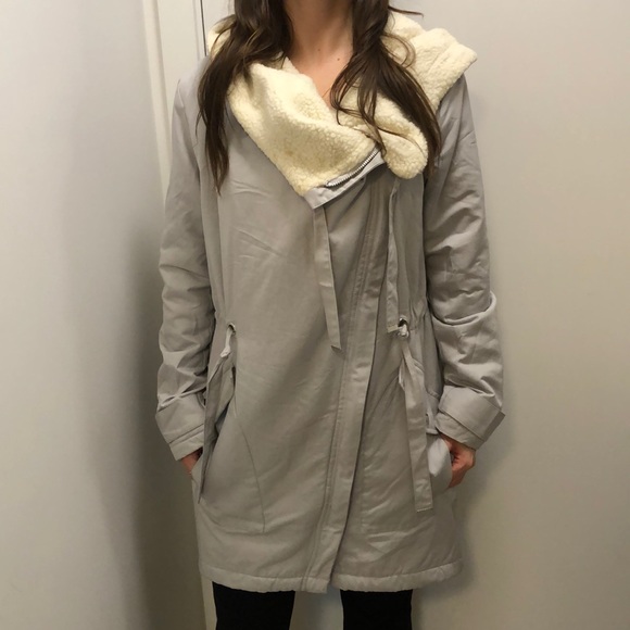 Grey jacket - Picture 1 of 9